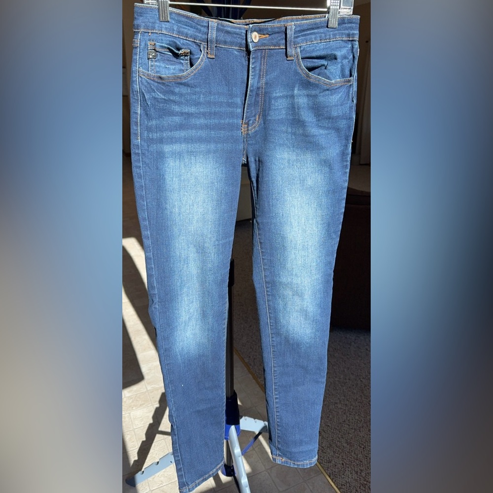 KanCan Skinny Jeans